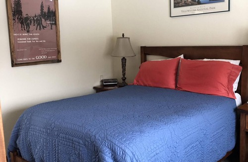 Telluride House | Telluride Sunny Guest House in the Ski Ranches located adjacent to Mountain Vill