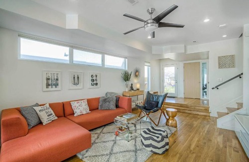 Berkeley Bed & Breakfast | Tennyson St. Luxury Walk Everywhere Sleeps 8!