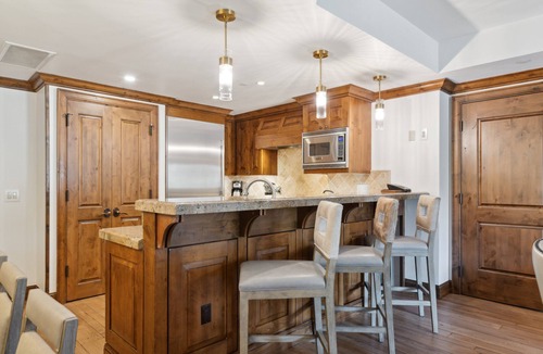 Aspen Condo | The Aspen Mountain Residences Luxury 2 Bedroom Mountainside