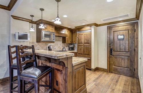 Aspen Condo | The Aspen Mountain Residences 1 Bedroom Mountainside