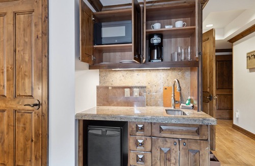 Aspen Condo | The Aspen Mountain Residences Luxury 3 Bedroom Mountainside