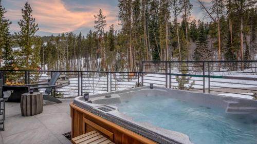 Breckenridge House | The Bears Den
