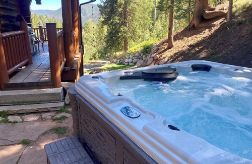 Basalt House | The Cabin at Ruedi Shores