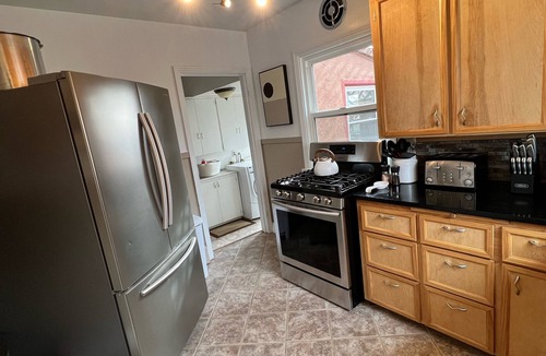Alamosa Cottage | The Campus Cottage-Charming Bohemian located 1/2 block from ASU! STR#2983