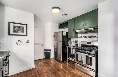 Denver House | The ColoRadical Crashpad! w/Fire pit & Hot tub