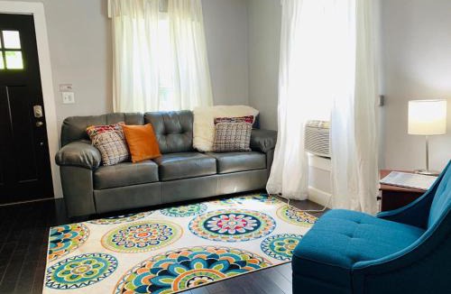 Martinez Park House | The Cottage! Chic Bungalow near Old Town Square!