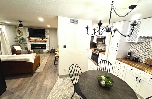 Skyway Condo | The Cozy Getaway