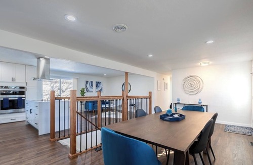 South Westminster House | The Denver Den | Fast Wifi | Foosball