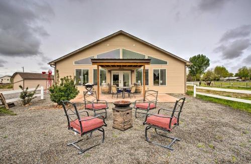 Fruitvale House | The Farmhouse at Grand Valley Getaway with Alpacas!