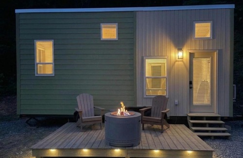 Dillsboro Apartment | The Florio - Tiny Home, River, Hiking, and Rafting!