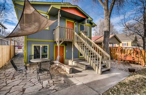 Old Town West Apartment | The FOCO Flats| Dogs Welcome | Downstairs Duplex