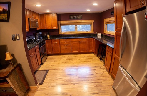 Alma House | The Fox Den is the perfect cabin for a couples get away near Breckenridge CO.