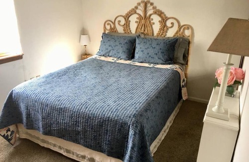 Rockrimmon House | The Gathering House - Gorgeous Views & Trails -