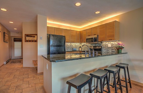 Dillon Condo | The Gem Of East Bay! Completely Remodeled 2nd Floor Unit With Breathtaking Views