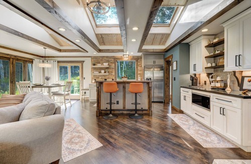 Woodland Park Cabin | -THE GLEN - 7 Acre Mountain Oasis, 2 Cabins, Spa, Sauna - STUNNING & NEW -