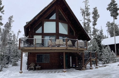 Grand Lake Cabin | 'The Grand Retreat' Exquisite Family Cabin