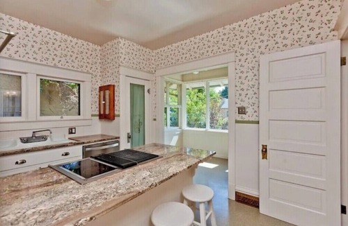 Grand Junction House | The Green Jewel - 30 day+Stays Only - Walking Distance to Downtown
