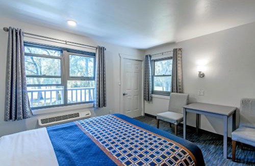 Gunnison Hotel | The Gunnison Inn at Dos Rios Golf Course