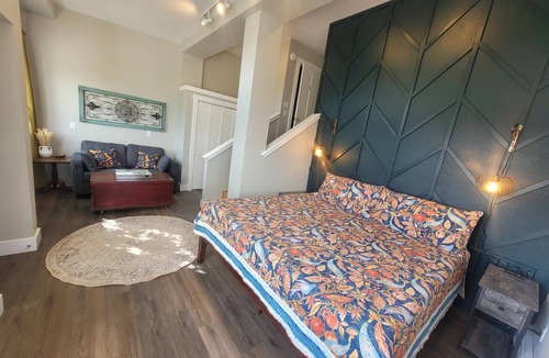 Fairplay Bed & Breakfast | The Hand Hotel Bed & Breakfast