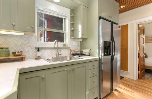 Martinez Park House | The Hattie House in Old Town – Walk Everywhere!