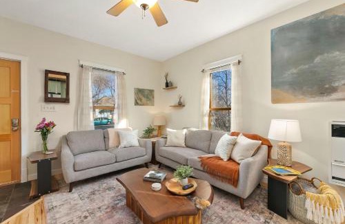 Martinez Park House | The Hattie House in Old Town - Walk Everywhere!