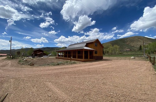 Ohio City Cabin | The High & The Mighty - 115 Gunnison Street, Ohio City, CO 81237