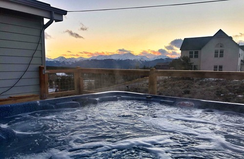 Leadville House | The Hilltop Haven w Hot Tub & The Best Views!