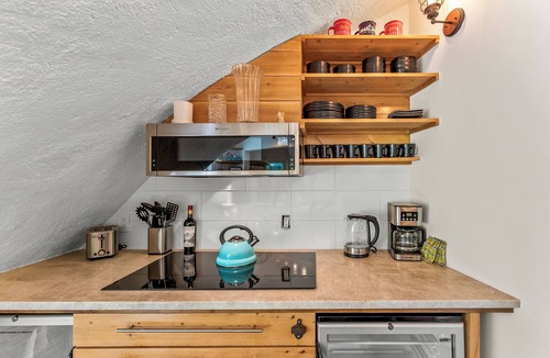 Intermountain Condo | The ICONIC Vail Home with FREE SKIER Parking at Vail.