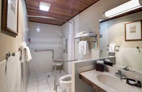 Gunnison Hotel | The Inn at Tomichi Village