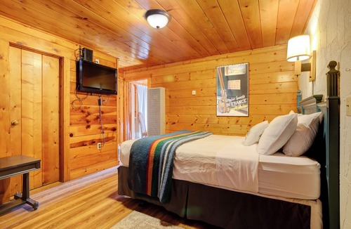 Salida Hotel | The Lodge at Poncha Springs