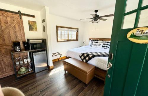 Grand Lake House | The Loose Moose Cabin #10 At Downtown Grand Lake
