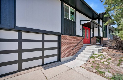 Green Mountain Apartment | The LUX in Lakewood.Minutes from Red Rocks.Hiking.Biking
