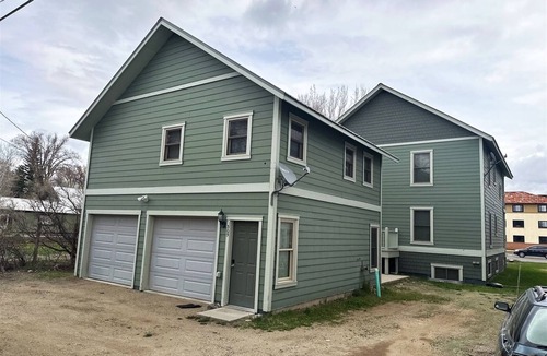 Gunnison House | The Mountaineer Apartment - Gunnison
