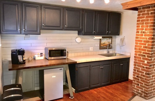 Sloan Lake Apartment | The Nest at Sloans Lake