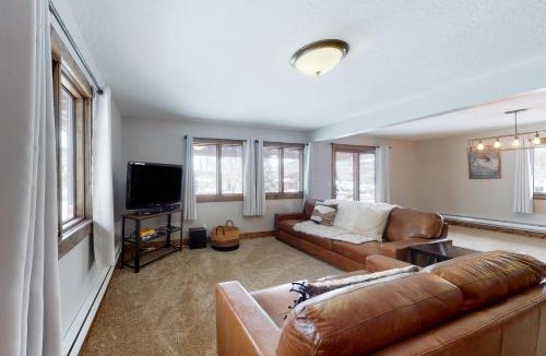 Summit Cove House | The Nugget Ski Chalet