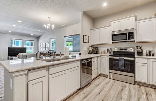 Southeast Colorado Springs House | The Peakside Retreat | Elliptical | Desk