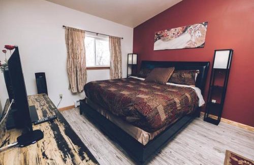 Crestone Apartment | The Penthouse