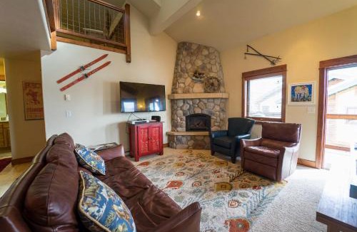 Steamboat Springs Apartment | The Pines at Ore House 304 PH4