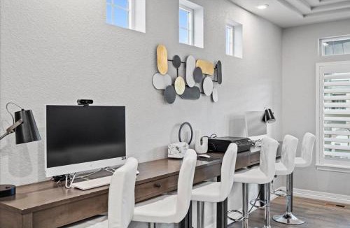 Commerce City House | The Retreat at Buffalo Run Golf Course - Commerce City