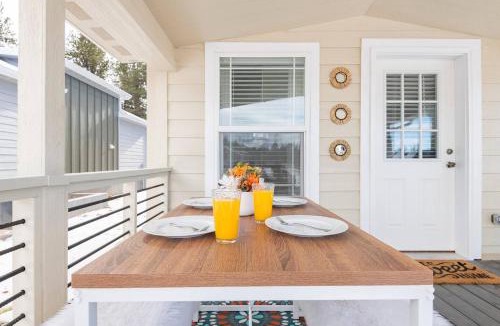 Woodland Park Apartment | The Secret Mountain Retreat w/Views + Yard + BBQ