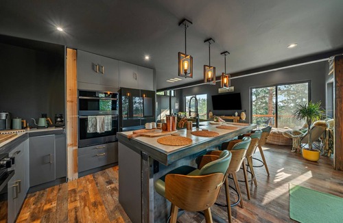 Bailey Cabin | The Sky Loft Boutique