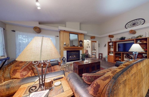 Pagosa Springs House | The Snow House