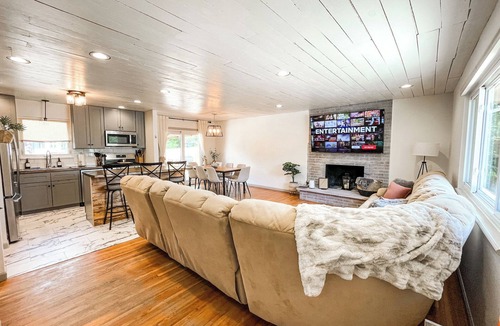 East Colorado Springs House | The Springs Sanctuary Central location Games!n