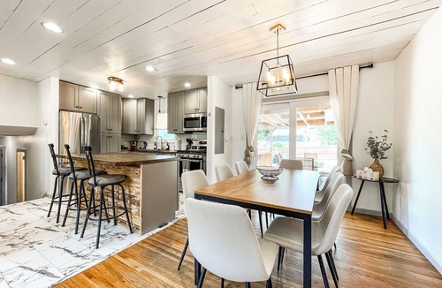 East Colorado Springs House | The Springs Sanctuary Central location Games!n