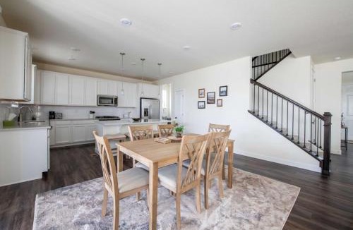 Brighton House | The Stylish Stay Chic Newly Built Retreat
