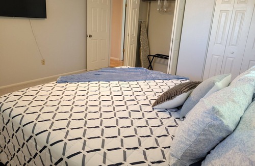 Greenwood Village House | The Summit @ DTC - Newly updated and includes a hot tub! Denver awaits!