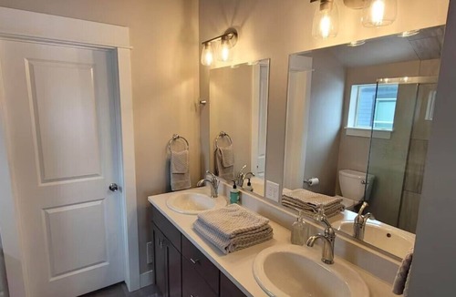 Leadville House | the Sunset House - modern comfort with spectacular views - 3 Bedrooms