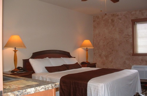 Alamosa Hotel | The Sunset Inn
