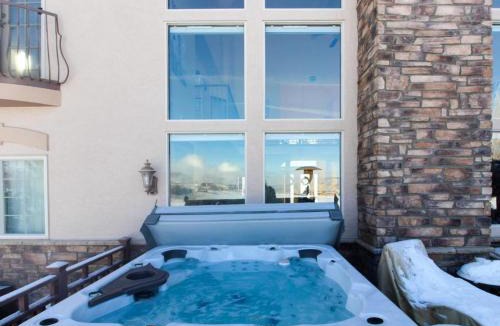 Gypsum House | The Timberwolf on Cotton Ranch