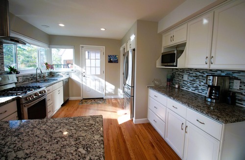 Bel Aire House | The Traveler's House-Central to All, Hilltop, Hot Tub, Gameroom, Firepit, Skiing